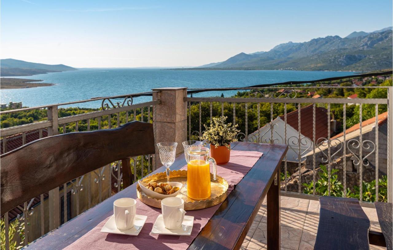 Beautiful Home In Rovanjska With Wifi מראה חיצוני תמונה