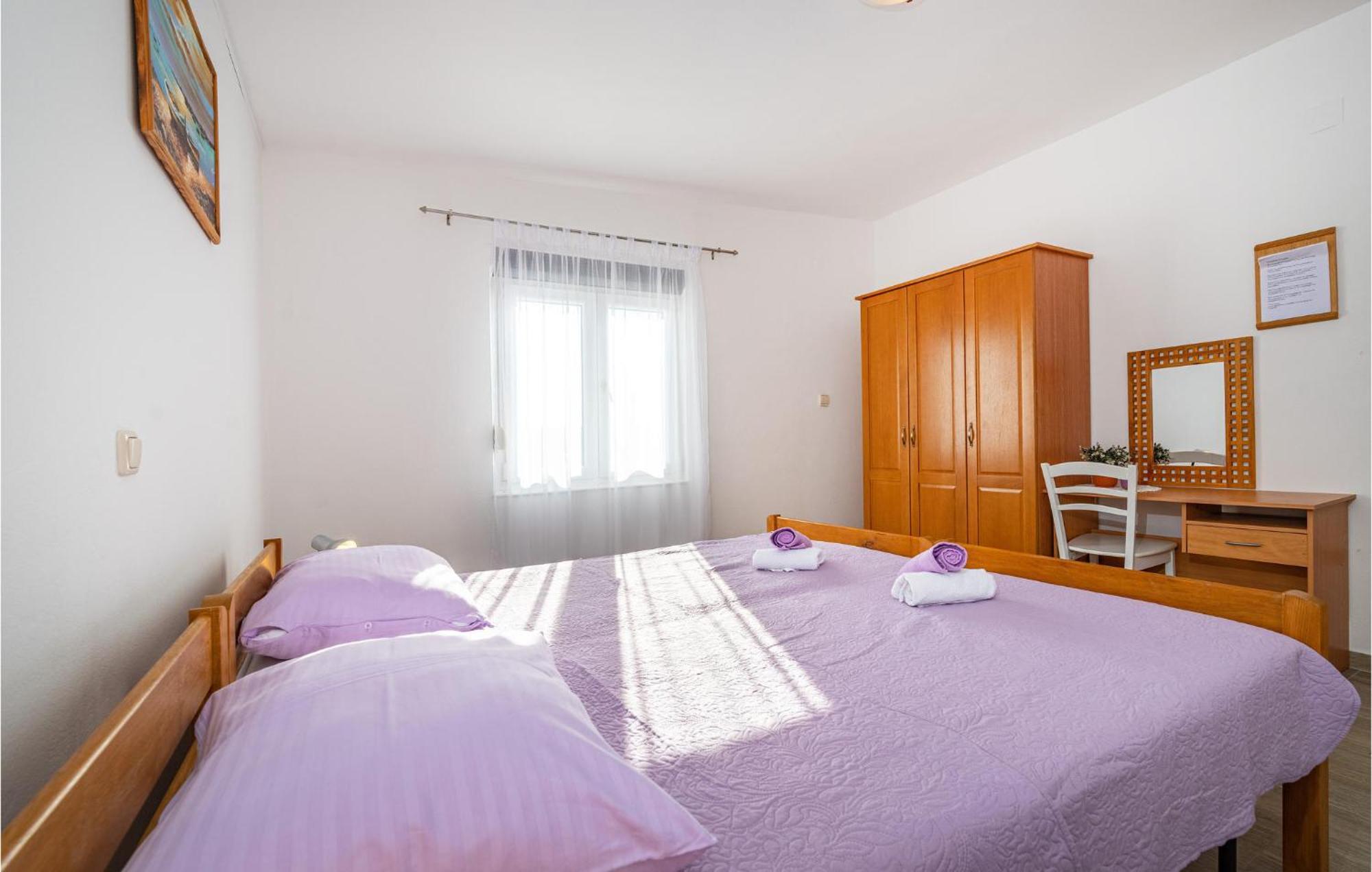 Beautiful Home In Rovanjska With Wifi מראה חיצוני תמונה
