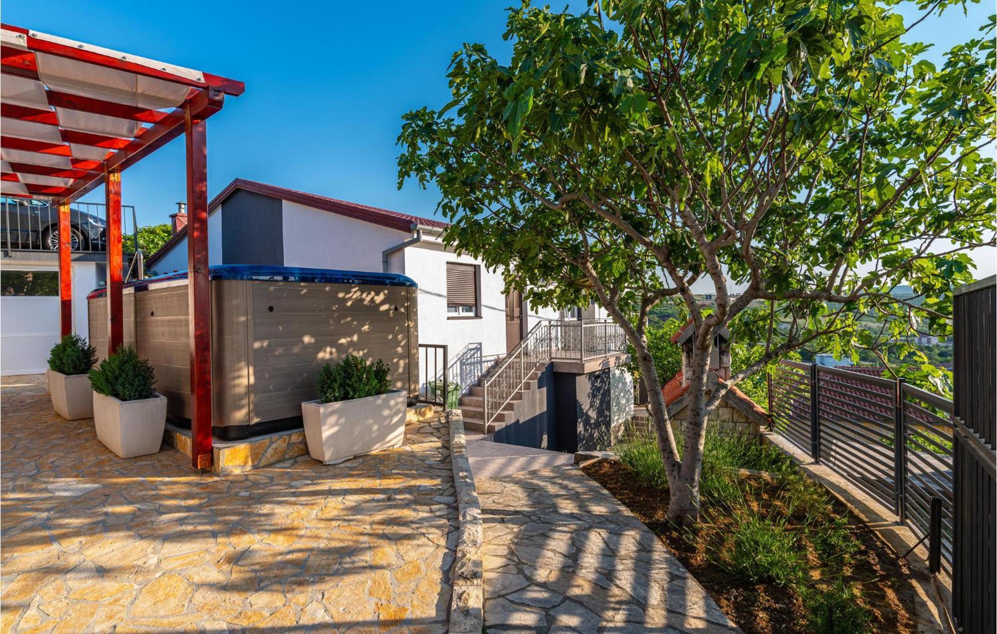 Beautiful Home In Rovanjska With Wifi מראה חיצוני תמונה